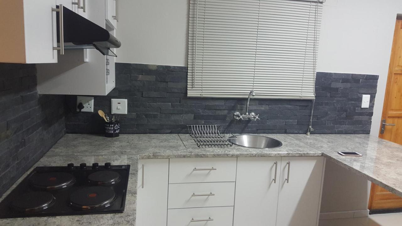 Tuna Self Catering ซวาคอปมุนด์ ภายนอก รูปภาพ