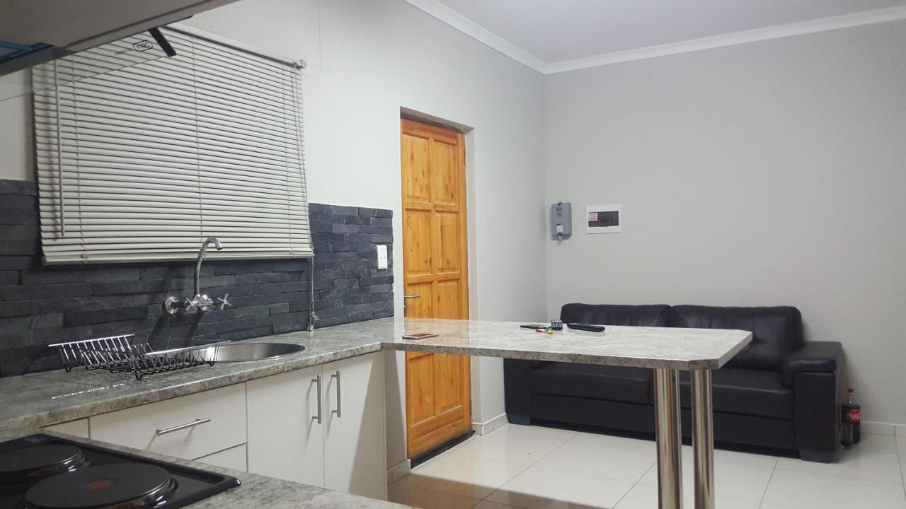 Tuna Self Catering ซวาคอปมุนด์ ภายนอก รูปภาพ