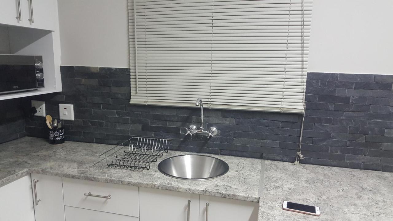 Tuna Self Catering ซวาคอปมุนด์ ภายนอก รูปภาพ